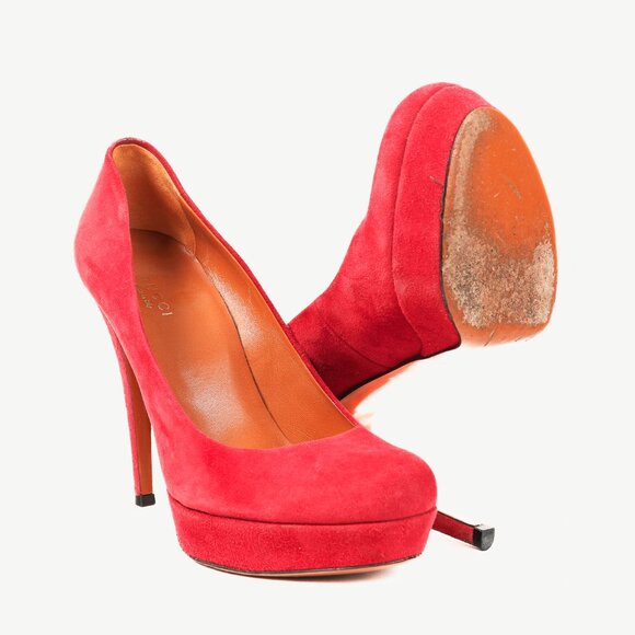Gucci Raspberry Suede Platform Round-Toe Stiletto Pumps - Picture 4 of 10